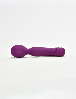 Vibrator Enchant Me Wand Massager from kink in Purple packaging