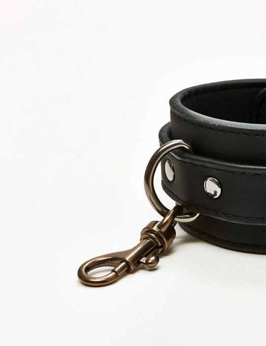Ankle Cuffs BDSM EasyToys Fetish detail